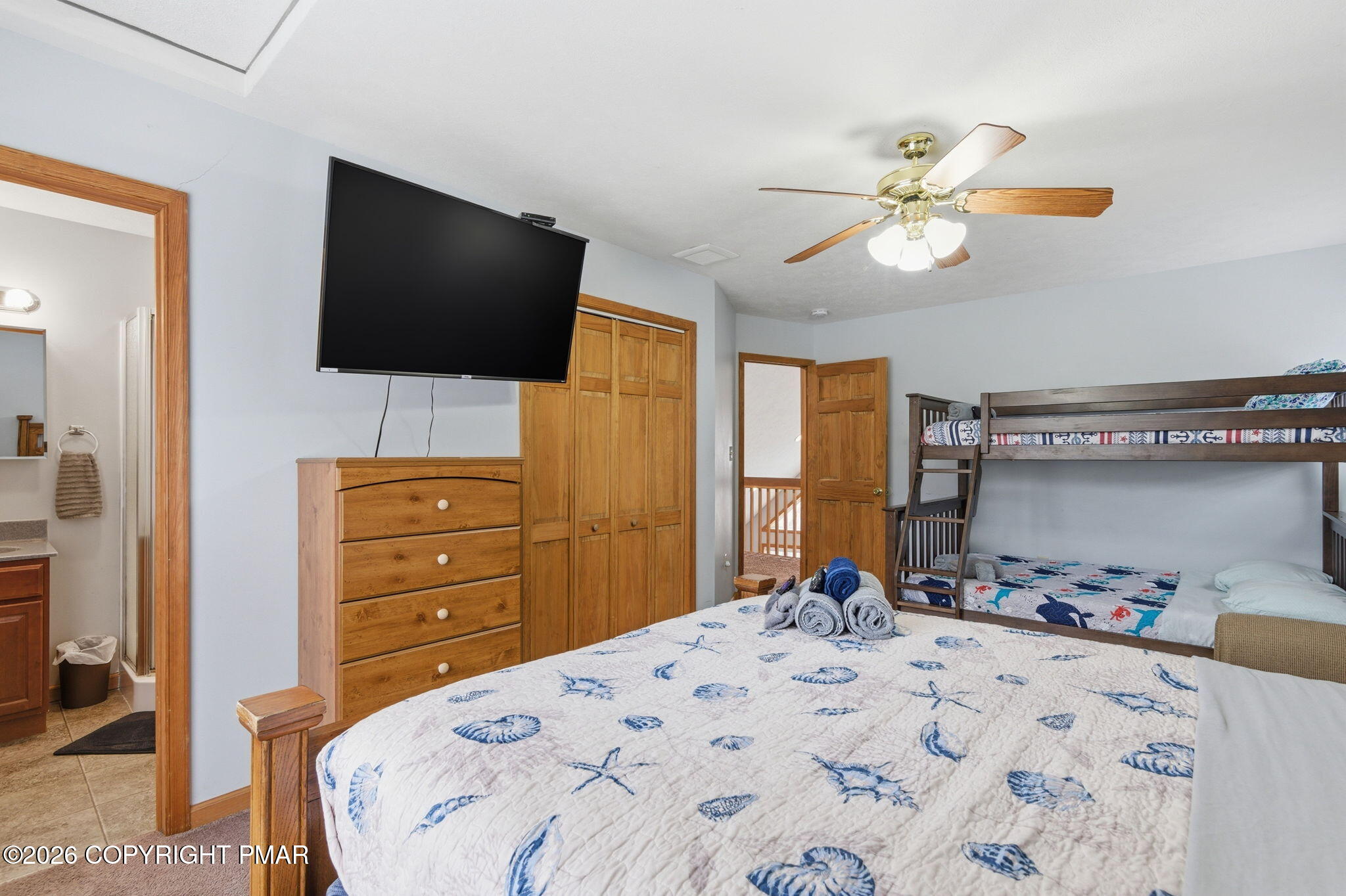 677 South Old Stage Road Albrightsville, PA 18210 - Photo 36 of 67 Second Suite