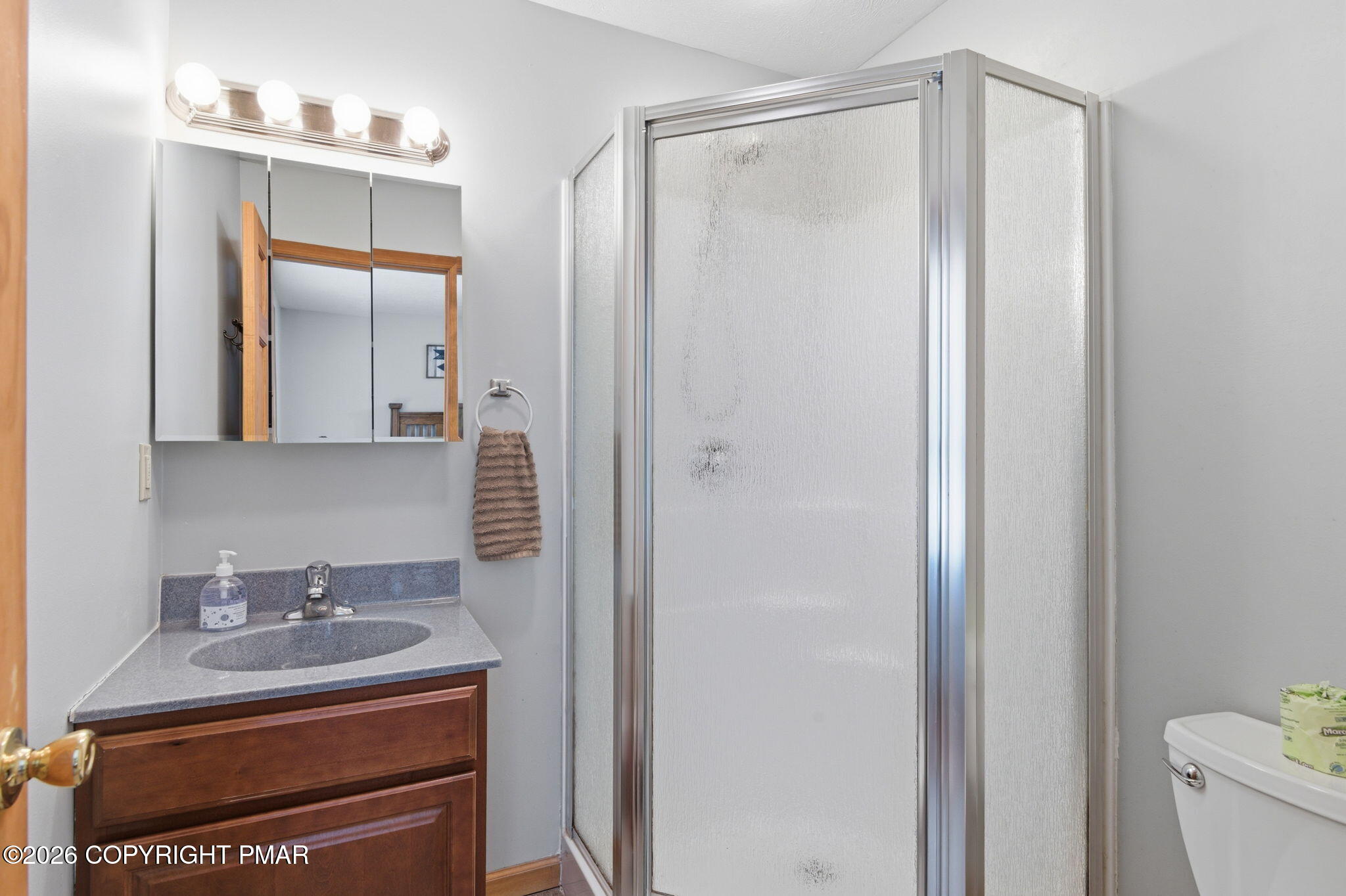 677 South Old Stage Road Albrightsville, PA 18210 - Photo 37 of 67 Bathroom