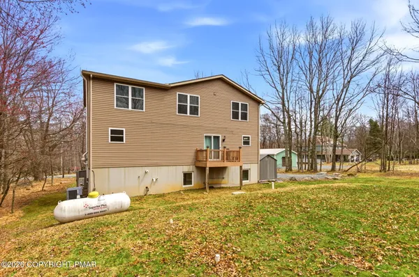 $890,000 | 677 South Old Stage Road, Albrightsville, PA 18210