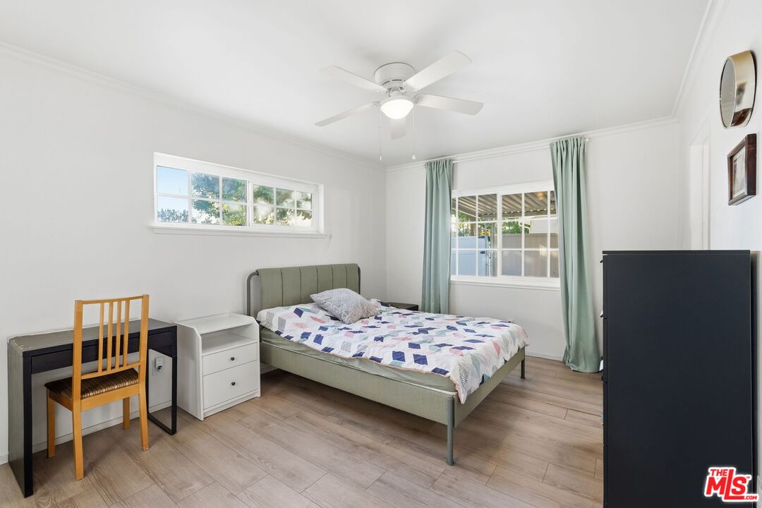 10401 Amigo Avenue Porter Ranch, CA 91326 - Photo 22 of 36