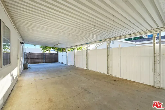 a view of a back yard of the house