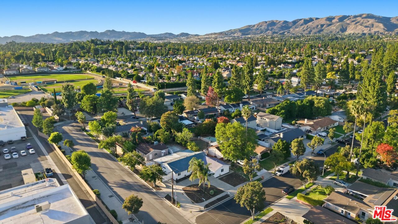 10401 Amigo Avenue Porter Ranch, CA 91326 - Photo 33 of 36