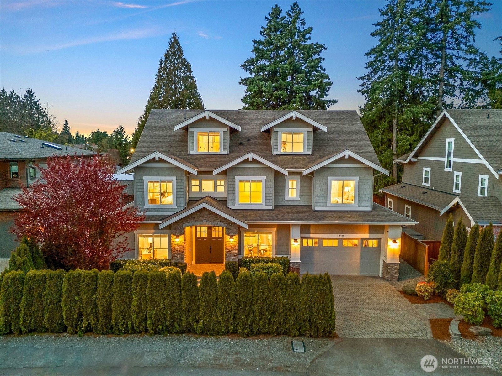 10610 Northeast 28th Street Bellevue, WA 98004 - Photo 1 of 35