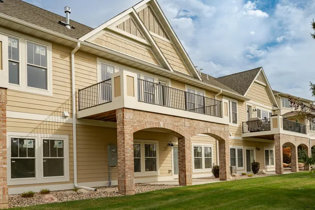 $564,900 | 1483 Belvior Lane Northeast, Byron, MN 55920