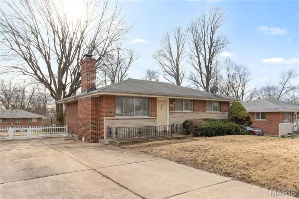 $1,250 | 1158 Reale Avenue, St. Louis, MO 63138