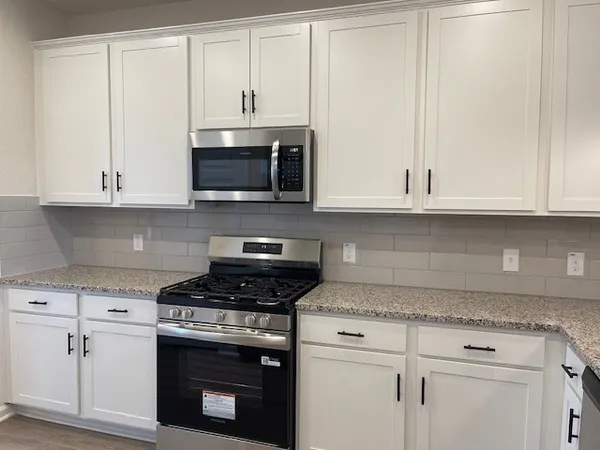 $2,550 | 8038 Wandering Glider Drive, Fulshear, TX 77441