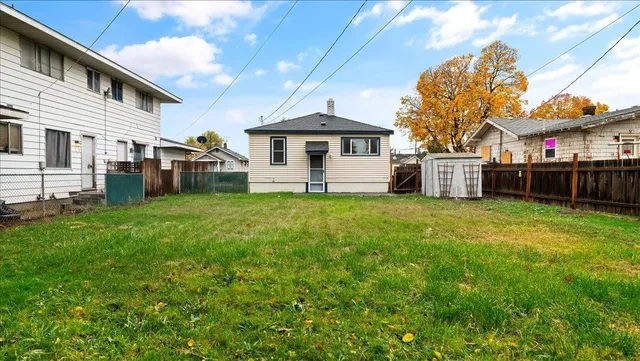$240,000 | 921 East Lacrosse Avenue, Spokane, WA 99207