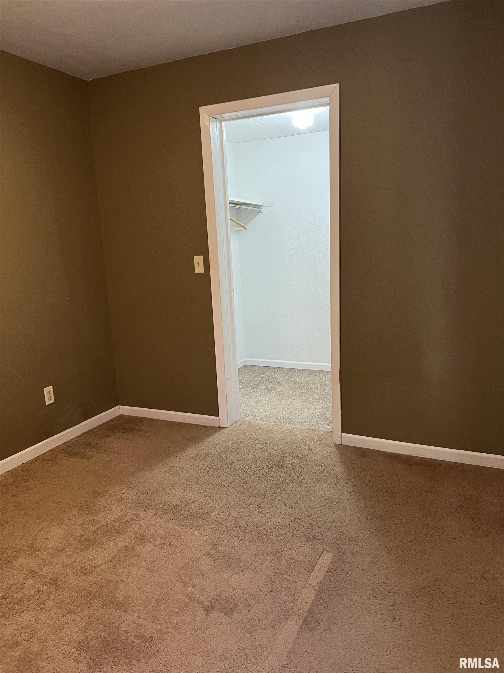 135 East Main Street Mount Sterling, IL 62353 - Photo 11 of 18