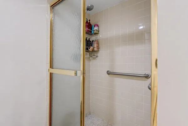 $2,500 | 1518 Whitehall Drive, Unit 204, Davie, FL 33324