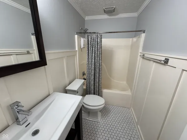 $1,595 | 61 Pine Court, Whiteland, IN 46184