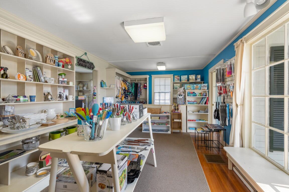 34 Townsend Avenue Boothbay Harbor, ME 04538 - Photo 18 of 32 19