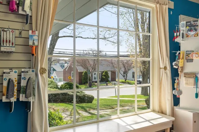 $795,000 | 34 Townsend Avenue, Boothbay Harbor, ME 04538