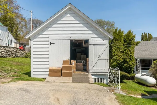$795,000 | 34 Townsend Avenue, Boothbay Harbor, ME 04538