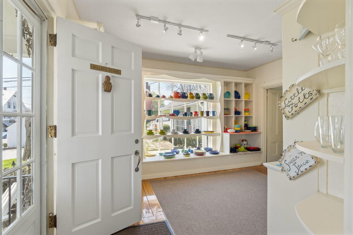 34 Townsend Avenue Boothbay Harbor, ME 04538 - Photo 8 of 32 9