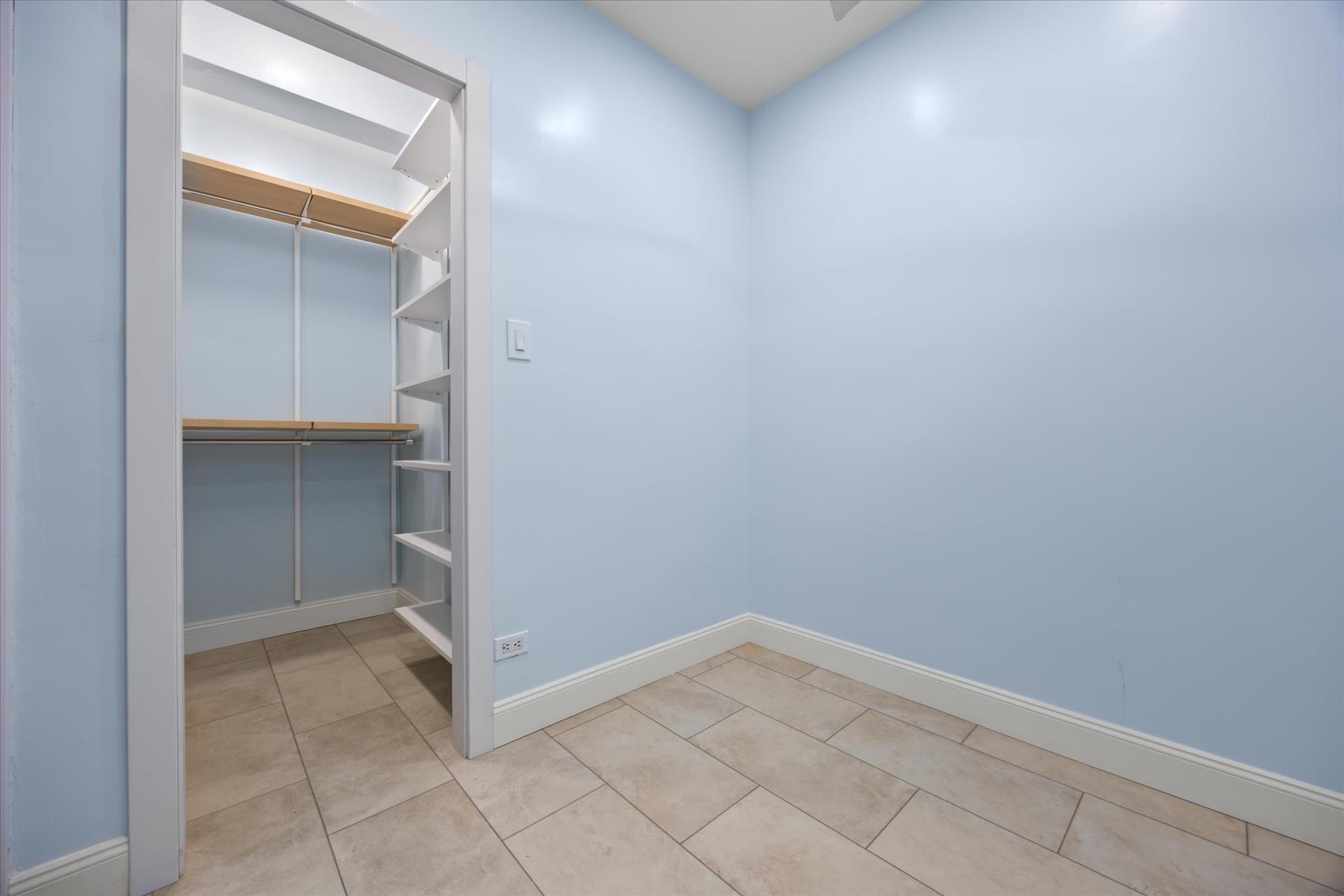 25 Indian Road, Unit 2A Manhattan, NY 10034 - Photo 10 of 19