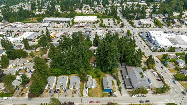 an aerial view of residential house with outdoor space and river
