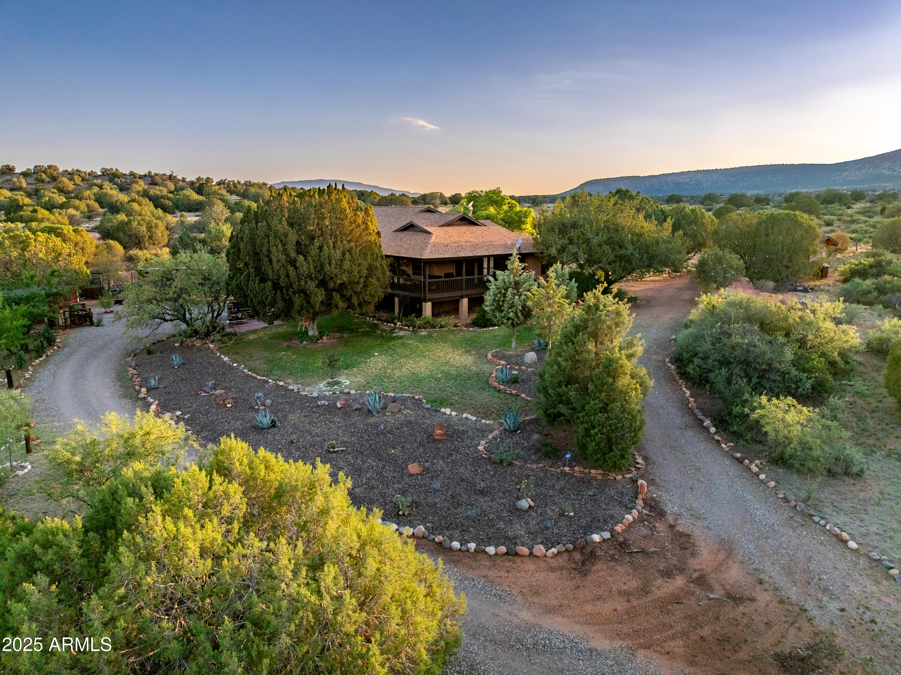4907 East Viva Road Sedona, AZ 86336 - Photo 11 of 62 4907 Viva Rd Sedona AZ-15