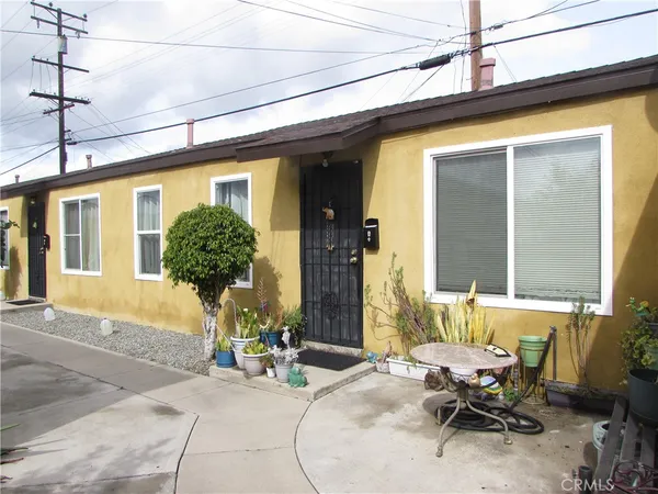 $865,000 | 5115 Loma Vista Avenue, Maywood, CA 90270