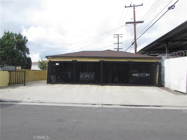 $865,000 | 5115 Loma Vista Avenue, Maywood, CA 90270