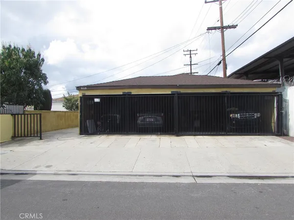 $865,000 | 5115 Loma Vista Avenue, Maywood, CA 90270
