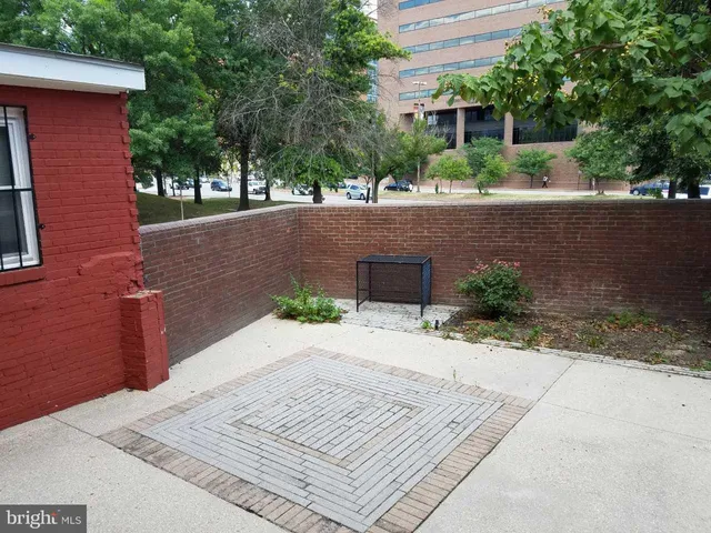 $2,795 | 804 Hollins Street, Unit MAIN, Baltimore, MD 21201