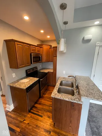 $845 | 410 East 16th Street, Unit 2, Indianapolis, IN 46202