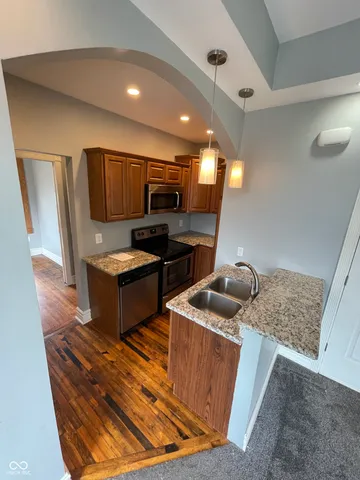 $995 | 410 East 16th Street, Unit 2, Indianapolis, IN 46202