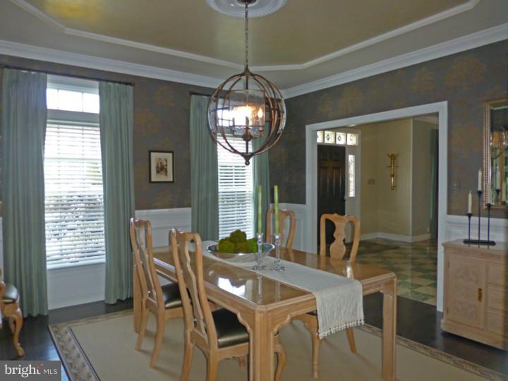 2920 Duffield Lane Sinking Spring, PA 19608 - Photo 10 of 25 Dining Room