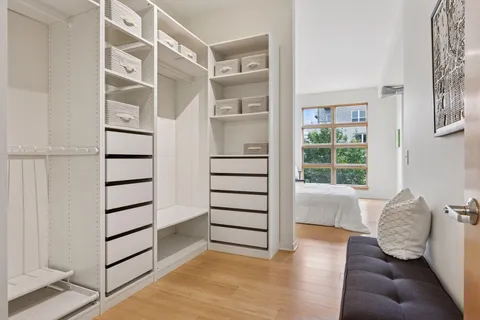 $369,500 | 2840 Bryant Avenue South, Unit E303, Minneapolis, MN 55408