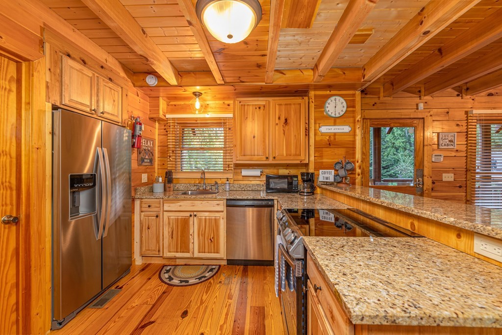 4306 Forest Ridge Way Pigeon Forge, TN 37863 - Photo 10 of 46 Gallery Image 10