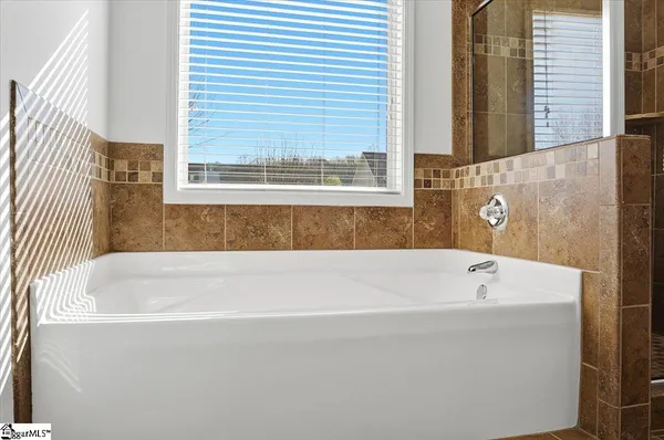 $539,000 | 388 Heritage Point Drive, Simpsonville, SC 29681