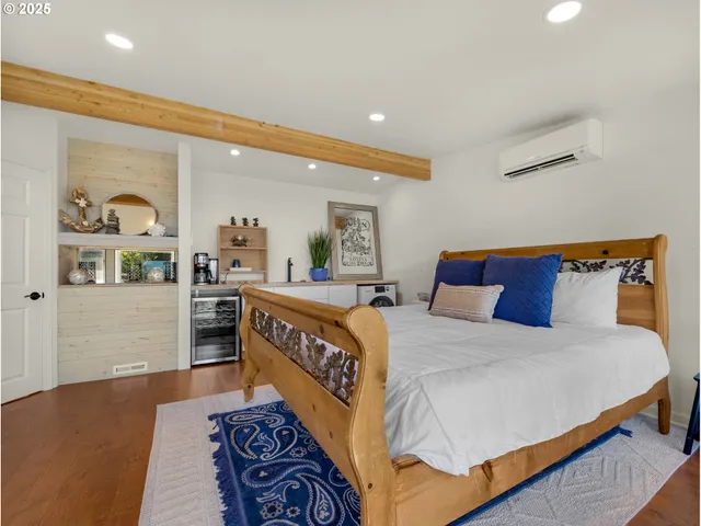 $2,575,000 | 3232 Sunset Boulevard, Seaside, OR 97138