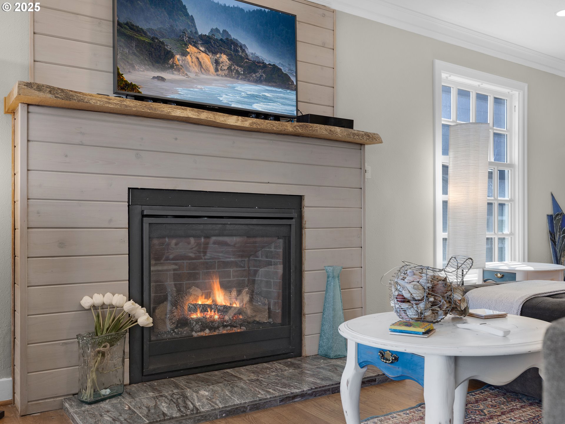 3232 Sunset Boulevard Seaside, OR 97138 - Photo 4 of 48 Living Room