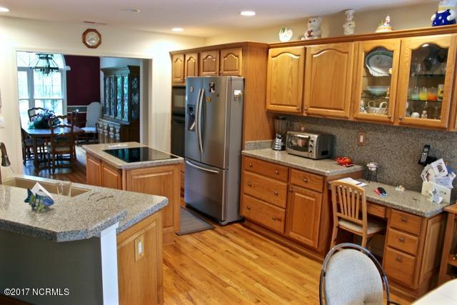 819 South Green Tee Road Hampstead, NC 28443 - Photo 17 of 35 17