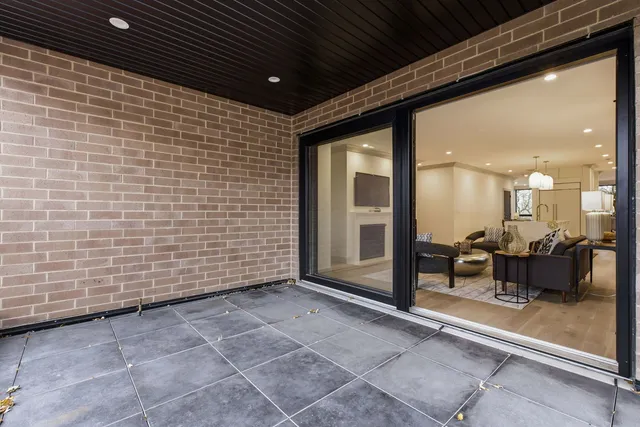 $1,689,000 | 1646 North Orchard Street, Unit 2, Chicago, IL 60614