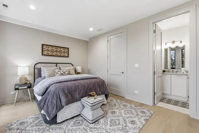 $1,689,000 | 1646 North Orchard Street, Unit 2, Chicago, IL 60614