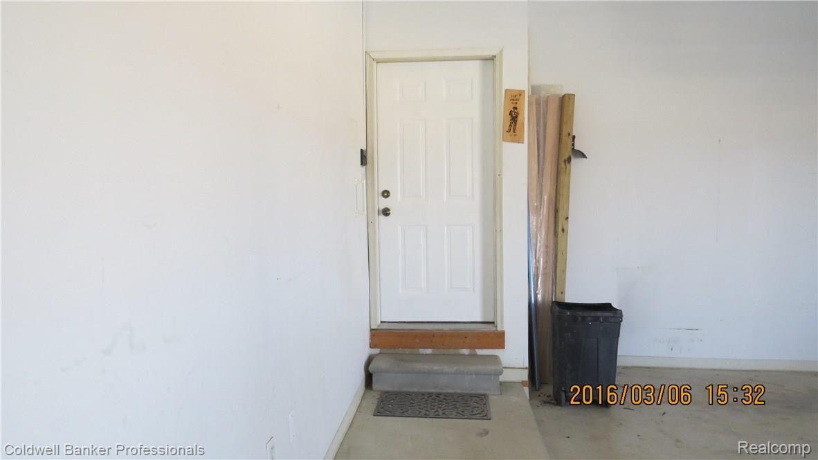 16200 33 Mile Road Armada, MI 48005 - Photo 70 of 77 Door into the Mud Room
