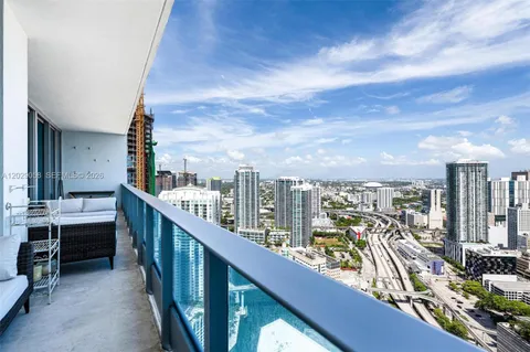 $875,000 | 200 Biscayne Blvd Way, Unit 4812, Miami, FL 33131