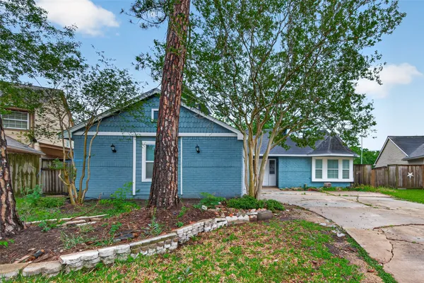 $2,450 | 12307 Gambit Drive, Stafford, TX 77477