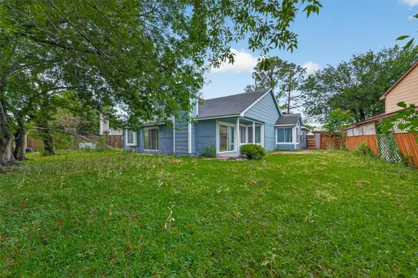 $2,450 | 12307 Gambit Drive, Stafford, TX 77477