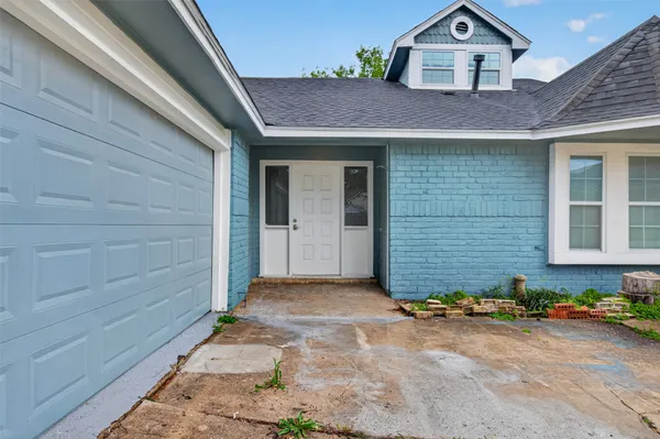 $2,450 | 12307 Gambit Drive, Stafford, TX 77477