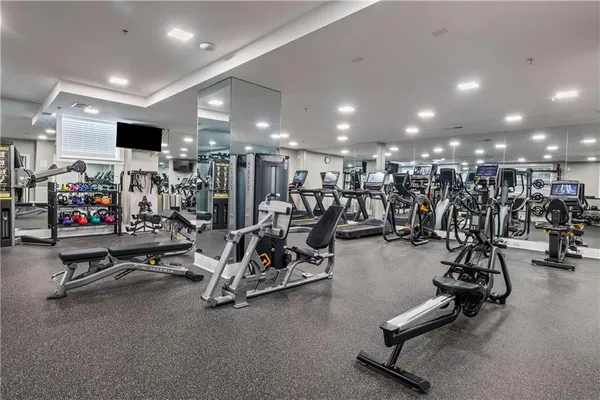 $225,000 | 800 Peachtree Street Northeast, Unit 1517, Atlanta, GA 30308