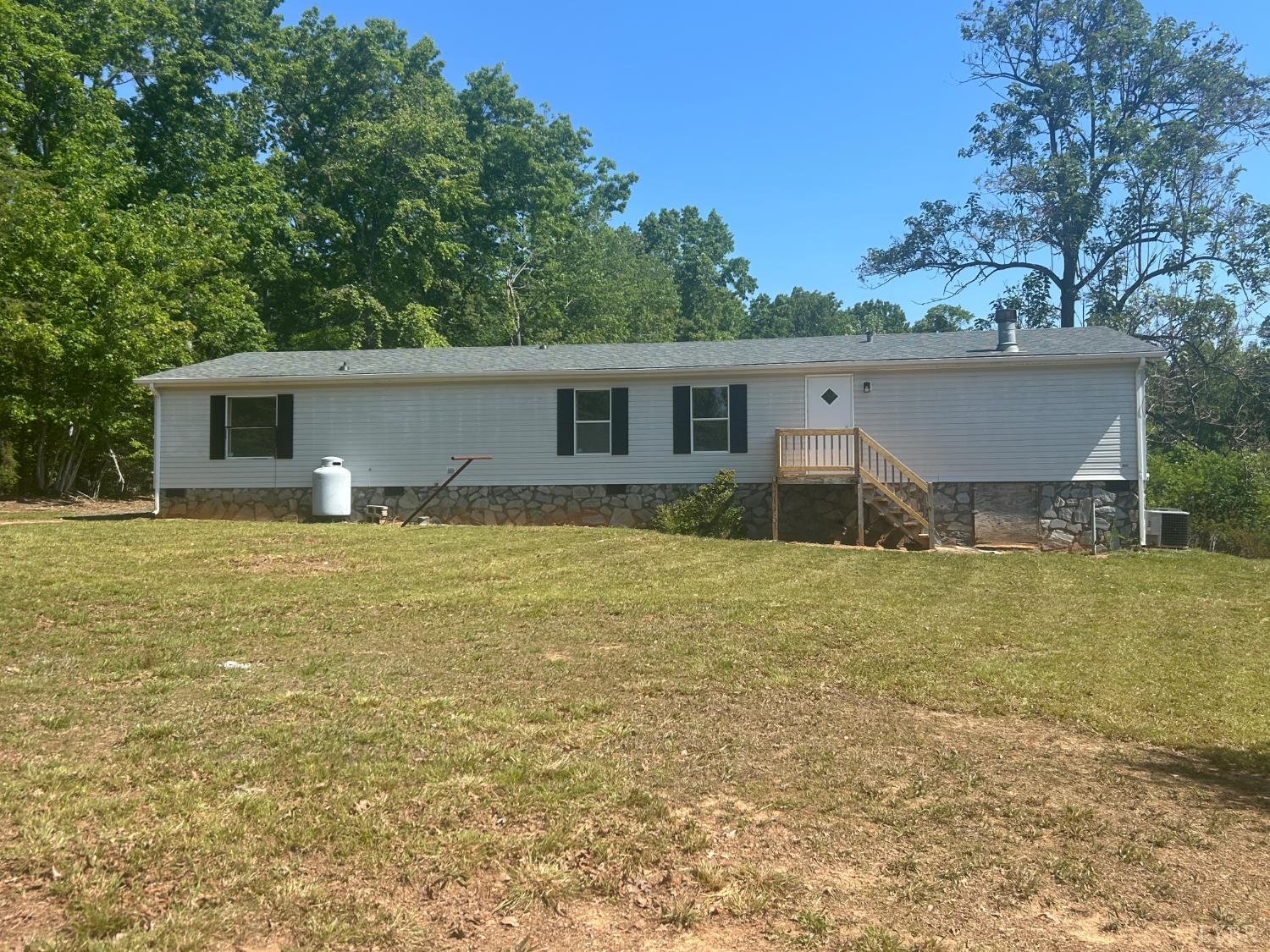176 Stallion Way Amherst, VA 24521 - Photo 3 of 19