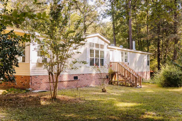 $220,000 | 35 Kathy Drive, Havana, FL 32333