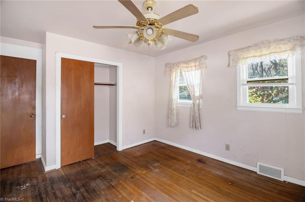 2507 Woodruff Avenue High Point, NC 27265 - Photo 18 of 27