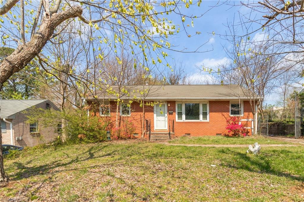 2507 Woodruff Avenue High Point, NC 27265 - Photo 2 of 27
