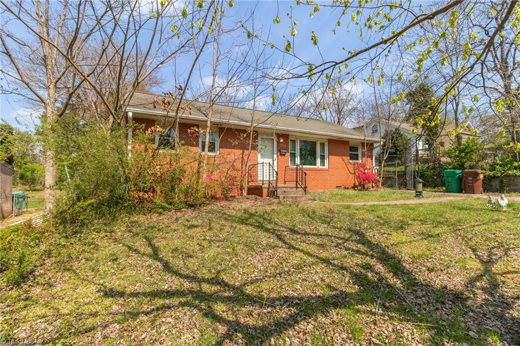 2507 Woodruff Avenue High Point, NC 27265 - Photo 3 of 27