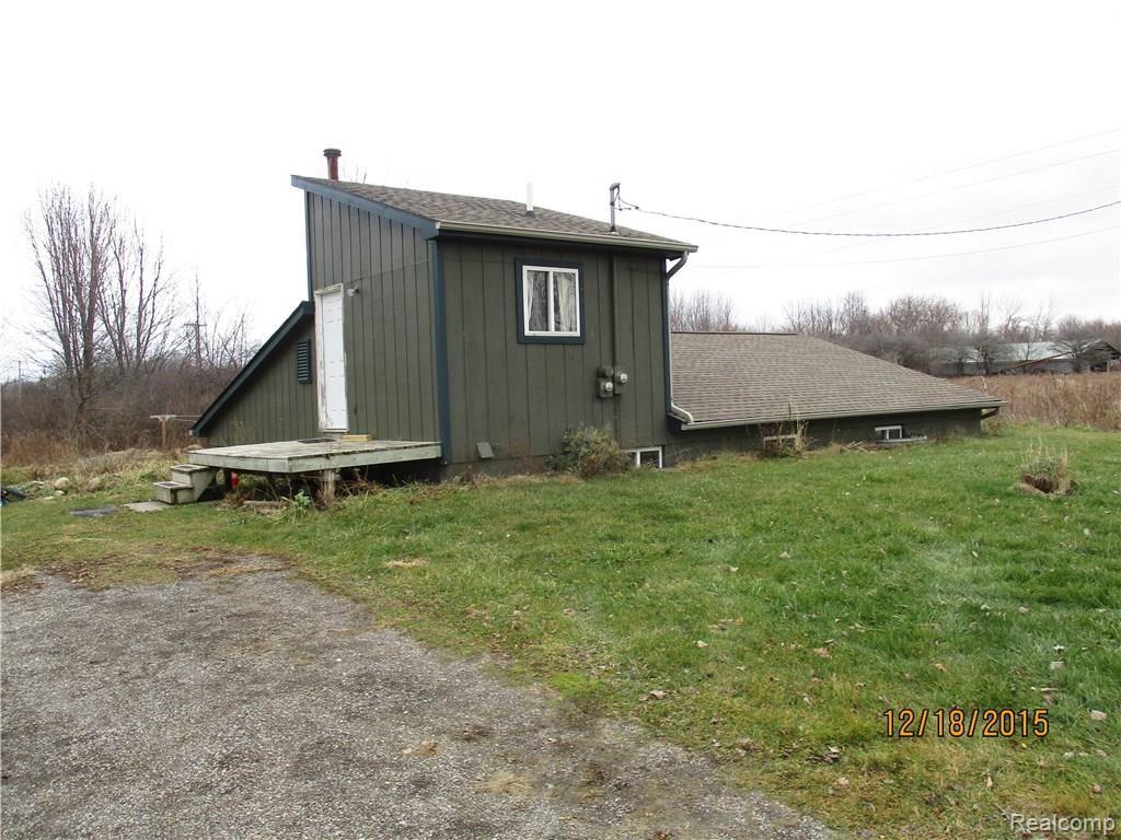 12340 Foley Road Emmett, MI 48022 - Photo 3 of 23
