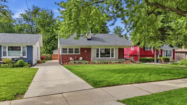 $509,000 | 263 Hill Avenue, Glen Ellyn, IL 60137
