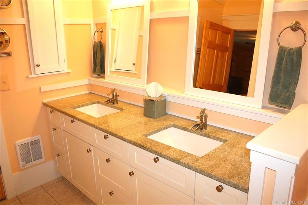 63 Foxden Road Mars Hill, NC 28754 - Photo 22 of 38 Gallery Image 22